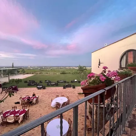 Donna Germana Bed & Breakfast *