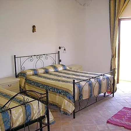 Donna Germana Couette-café 4*
