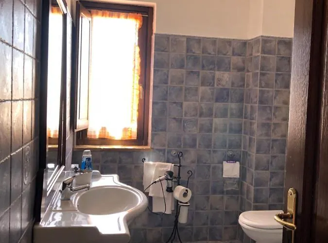 Donna Germana Bed and Breakfast 3*