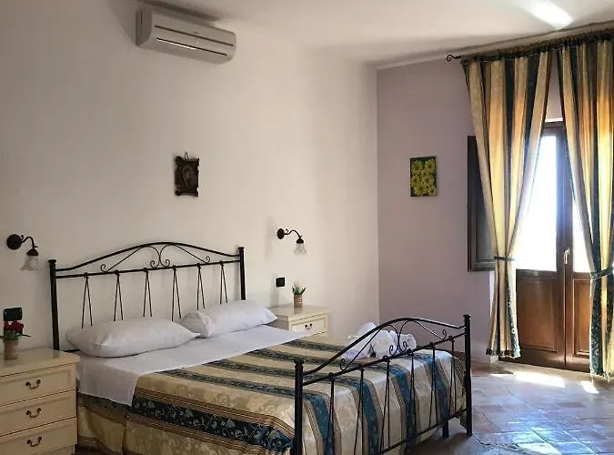 Donna Germana Bed & Breakfast