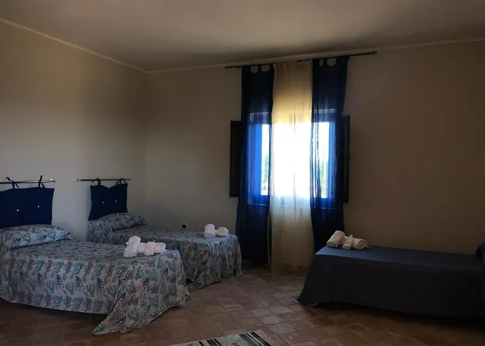 Donna Germana Bed & Breakfast 3*