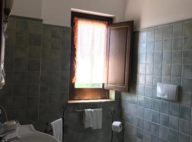 Donna Germana Bed and Breakfast 3*